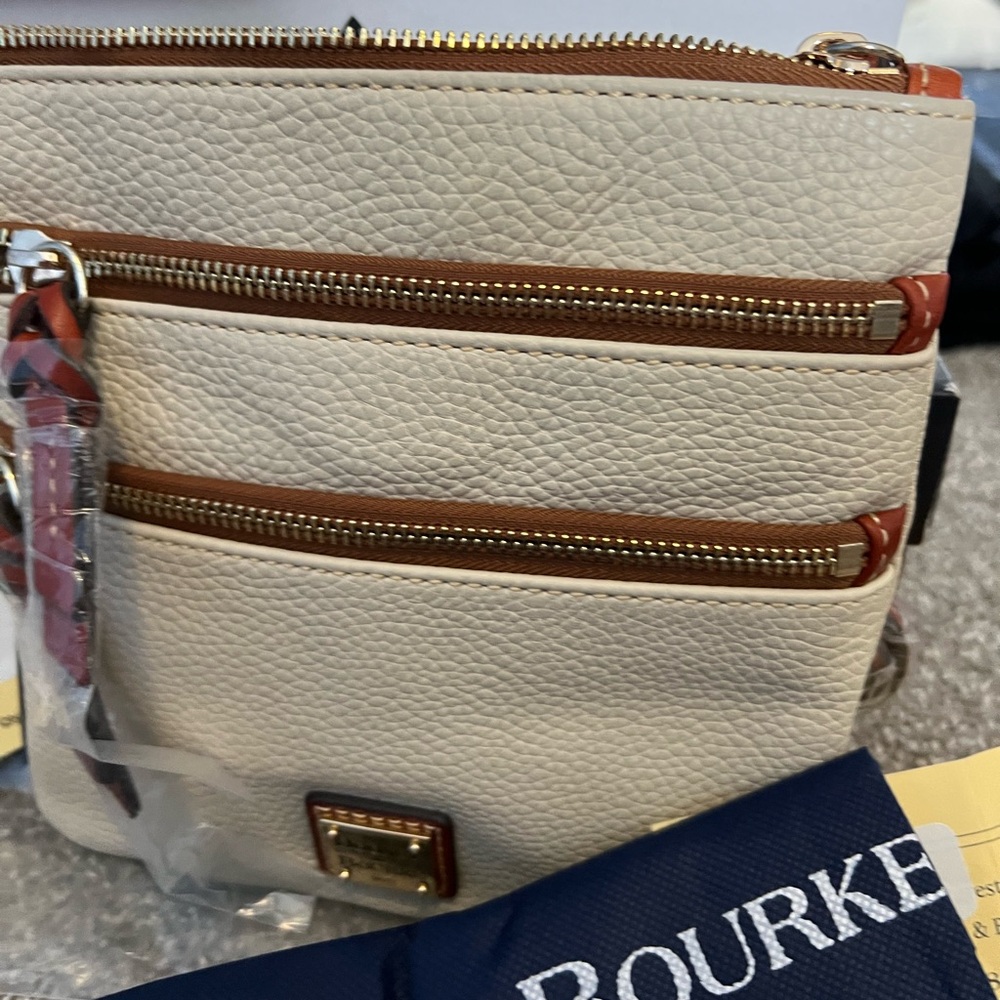 Cream Dooney Crossbody